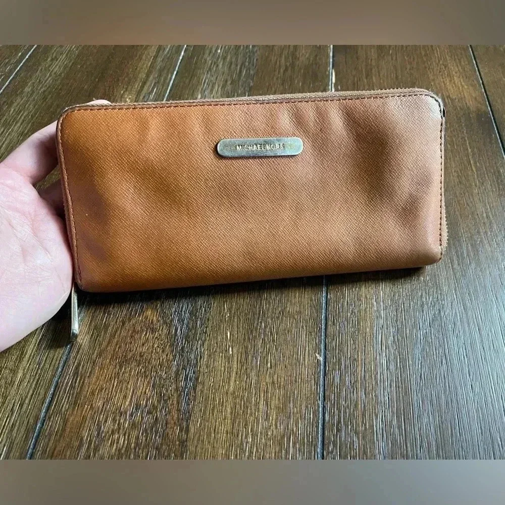 Michael Kors zip around wallet